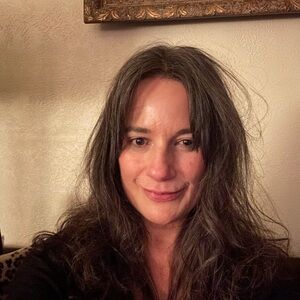 Meet your Posher, Dara